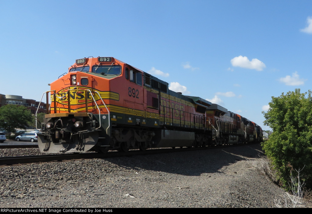 BNSF 892 East